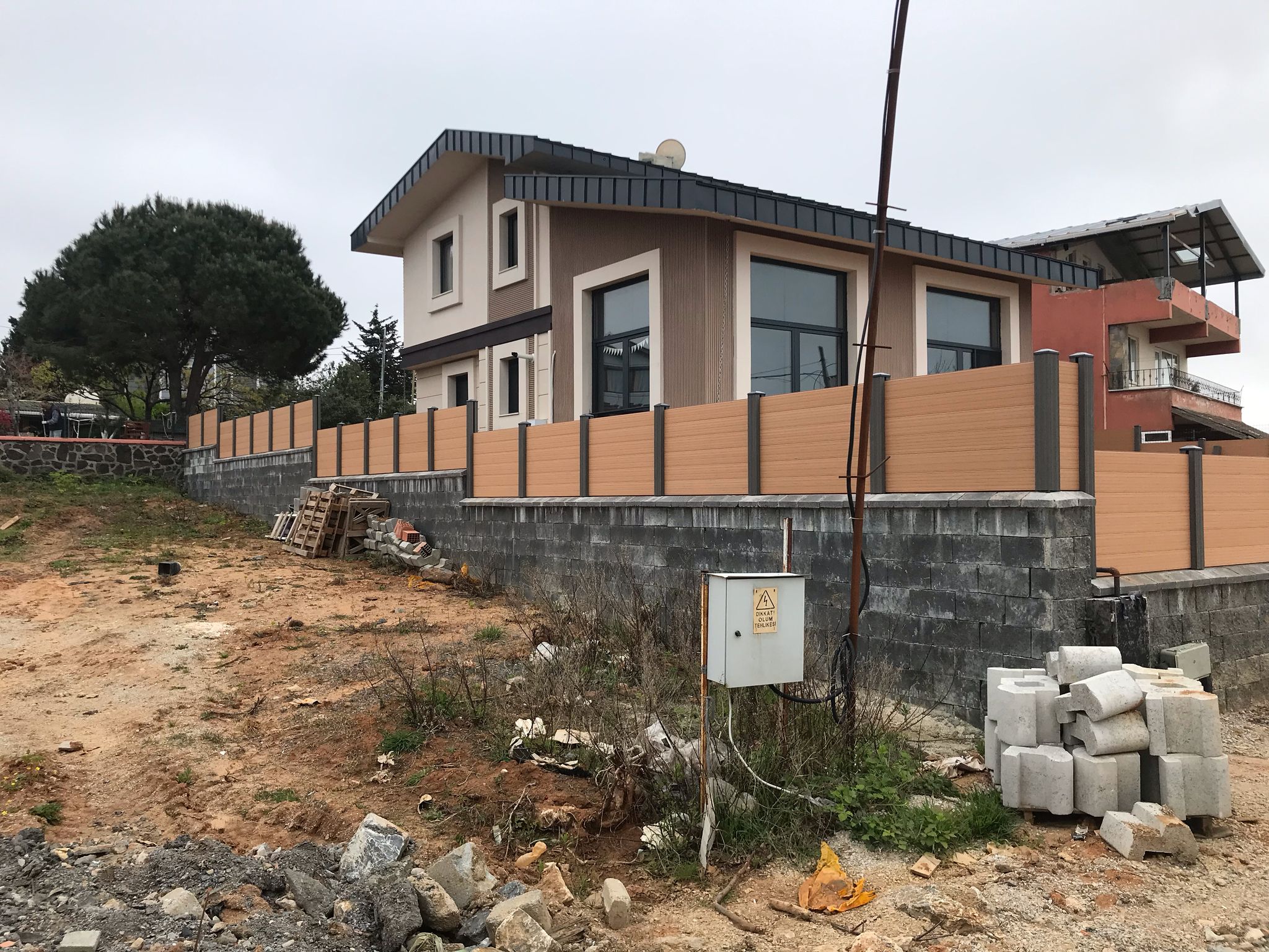 Premium Çit Kompozit